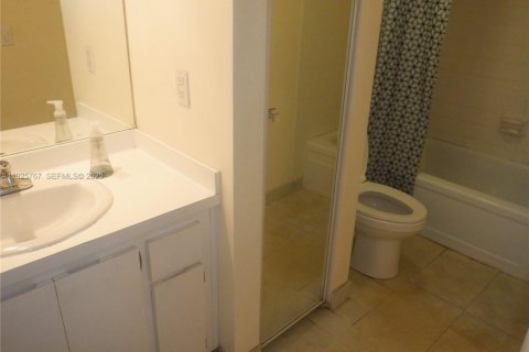 Touwnhouse à vendre à Palm Beach Gardens, Floride: 2 chambres, 148.27 m2 № 1989277 - photo 9