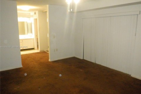 Touwnhouse à vendre à Palm Beach Gardens, Floride: 2 chambres, 148.27 m2 № 1989277 - photo 7