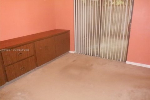 Touwnhouse à vendre à Palm Beach Gardens, Floride: 2 chambres, 148.27 m2 № 1989277 - photo 3