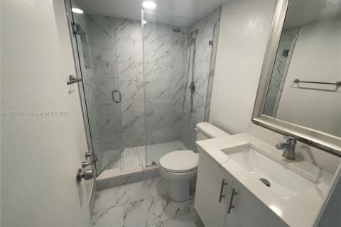 Copropriété à louer à Hialeah, Floride: 1 chambre, 61.32 m2 № 1946193 - photo 1