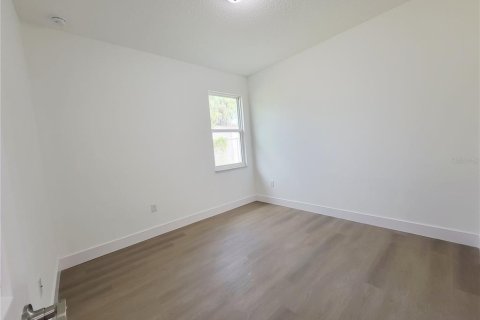 Casa en venta en Palm Bay, Florida, 3 dormitorios, 156.17 m2 № 2095442 - foto 19