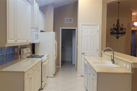 Villa ou maison à vendre à Bradenton, Floride: 2 chambres, 173.45 m2 № 2216617 - photo 4