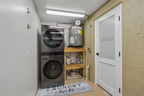 Купить виллу или дом в Гудзон, Флорида 5 комнат, 144м2, № 2151978 - фото 24