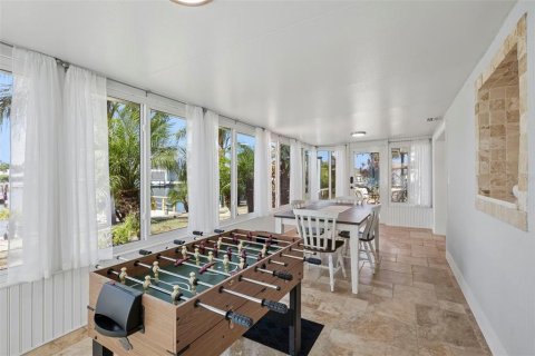 Купить виллу или дом в Гудзон, Флорида 5 комнат, 144м2, № 2151978 - фото 15