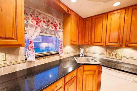 Купить кондоминиум в Делрей-Бич, Флорида 5 комнат, 81.75м2, № 2084108 - фото 7