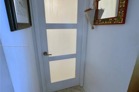Copropriété à vendre à Aventura, Floride: 1 chambre, 99.03 m2 № 1985242 - photo 16