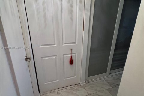 Copropriété à vendre à Aventura, Floride: 1 chambre, 99.03 m2 № 1985242 - photo 21