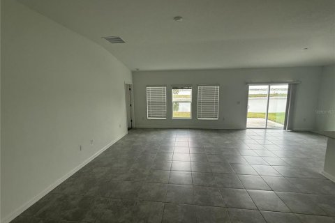 Casa en venta en Eagle Lake, Florida, 3 dormitorios, 183.3 m2 № 2296624 - foto 4
