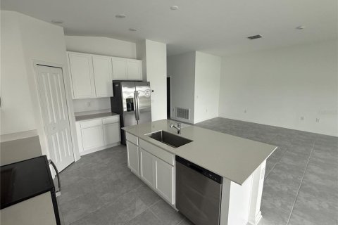 Casa en venta en Eagle Lake, Florida, 3 dormitorios, 183.3 m2 № 2296624 - foto 3