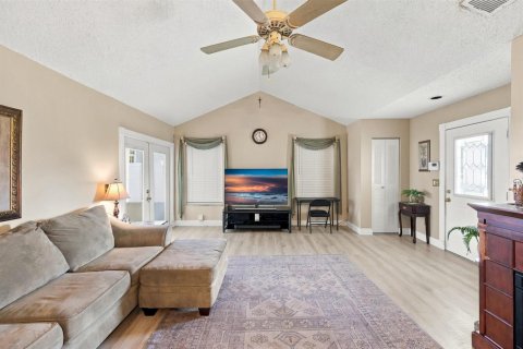 Villa ou maison à vendre à Lake Worth, Floride: 3 chambres, 121.7 m2 № 2433904 - photo 10