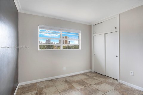 Copropriété à vendre à Miami, Floride: 2 chambres, 47.38 m2 № 2046223 - photo 9