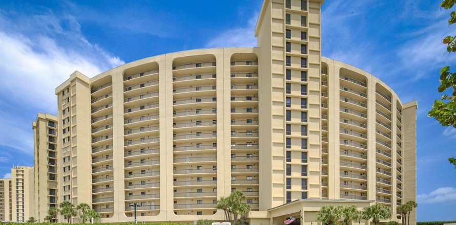 Condo in Jupiter, Florida, 2 bedrooms № 2147175