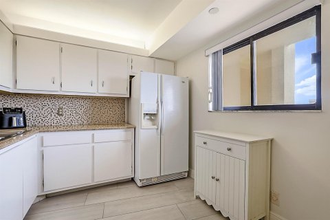 Condo in Jupiter, Florida, 2 bedrooms № 2147175 - photo 12