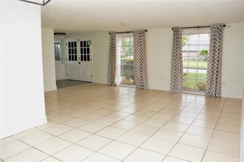 Casa en venta en Holiday, Florida, 3 dormitorios, 141.12 m2 № 1835812 - foto 5