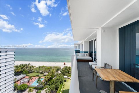 Condo in Miami Beach, Florida, 3 bedrooms № 2081349 - photo 22