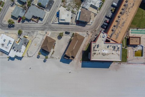 House in Redington Shores, Florida 8 bedrooms, 518.39 sq.m. № 1687139 - photo 23