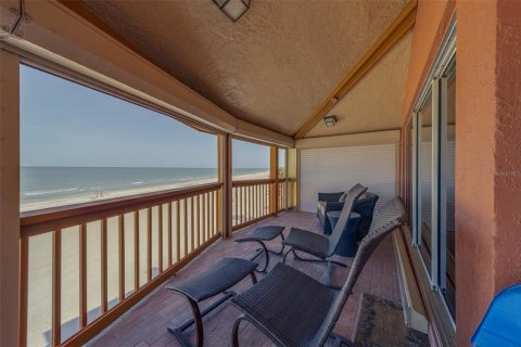 House in Redington Shores, Florida 8 bedrooms, 518.39 sq.m. № 1687139 - photo 4