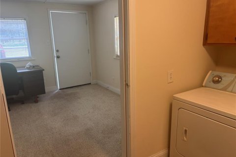 House in Jacksonville, Florida 2 bedrooms, 122.26 sq.m. № 2195794 - photo 15