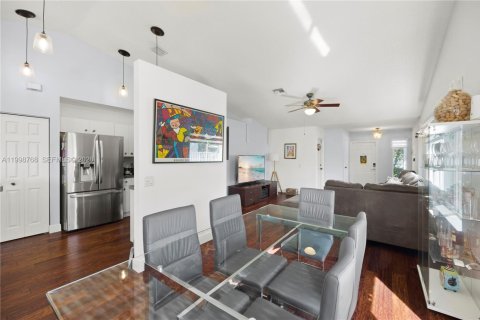 Casa en venta en Weston, Florida, 3 dormitorios, 142.42 m2 № 2060909 - foto 18