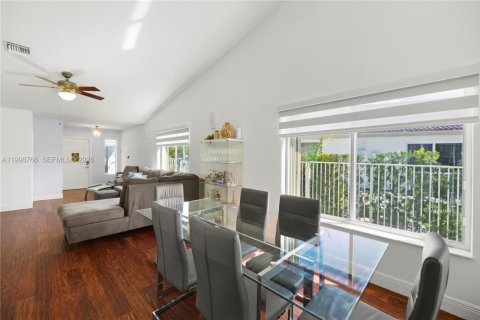 Casa en venta en Weston, Florida, 3 dormitorios, 142.42 m2 № 2060909 - foto 16