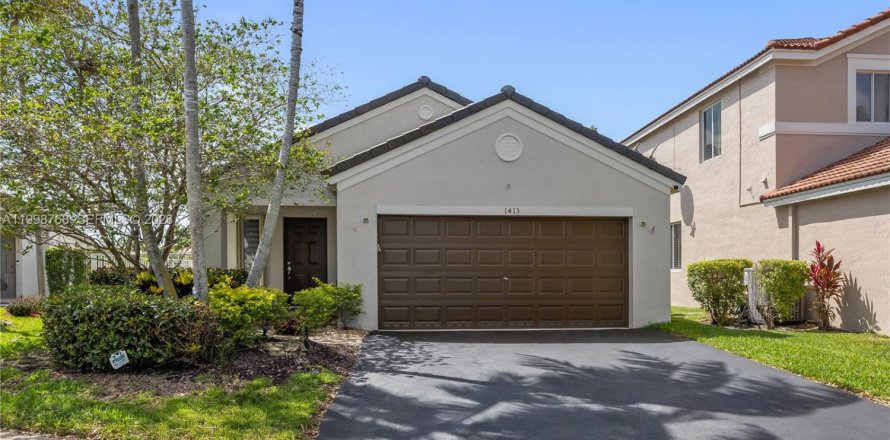 Casa en Weston, Florida 3 dormitorios, 142.42 m2 № 2060909