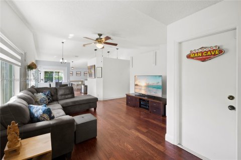 Casa en venta en Weston, Florida, 3 dormitorios, 142.42 m2 № 2060909 - foto 11