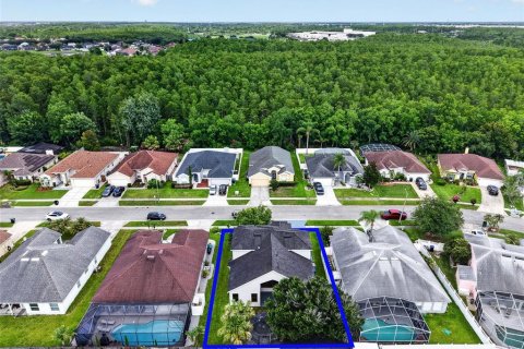 Villa ou maison à vendre à Orlando, Floride: 4 chambres, 224.64 m2 № 2156016 - photo 13