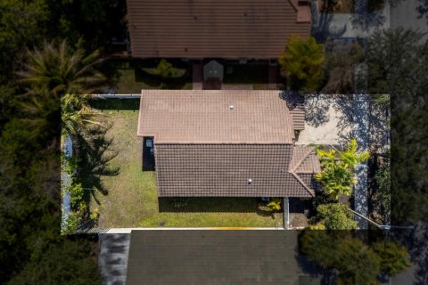 Villa ou maison à vendre à Pembroke Pines, Floride: 3 chambres, 134.99 m2 № 2084310 - photo 20