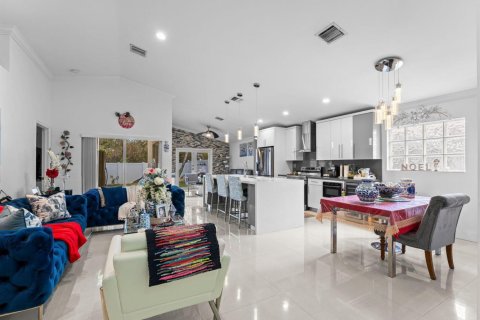Villa ou maison à vendre à Pembroke Pines, Floride: 3 chambres, 134.99 m2 № 2084310 - photo 5