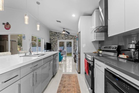Villa ou maison à vendre à Pembroke Pines, Floride: 3 chambres, 134.99 m2 № 2084310 - photo 4