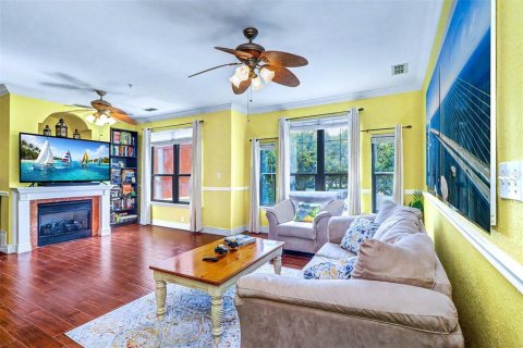 Condo in Clearwater, Florida, 2 bedrooms № 2197415 - photo 13