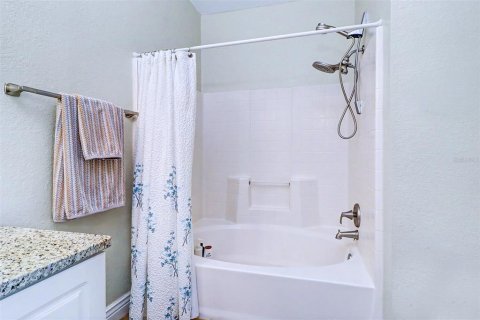Condo in Clearwater, Florida, 2 bedrooms № 2197415 - photo 20
