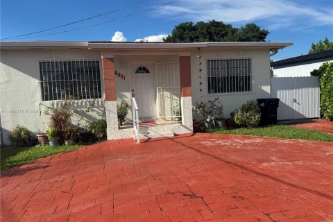 Casa en venta en Miami, Florida, 3 dormitorios, 98.48 m2 № 1929364 - foto 2