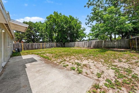 Casa en venta en Tampa, Florida, 3 dormitorios, 86.96 m2 № 2093640 - foto 17