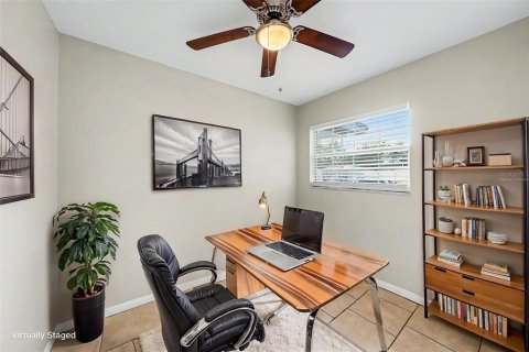 Casa en venta en Tampa, Florida, 3 dormitorios, 86.96 m2 № 2093640 - foto 13