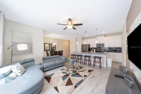 Touwnhouse à vendre à Kissimmee, Floride: 4 chambres, 177.81 m2 № 2099551 - photo 9