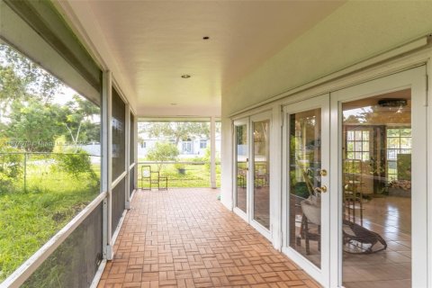 Casa en venta en Homestead, Florida, 3 dormitorios, 233.37 m2 № 1924985 - foto 18