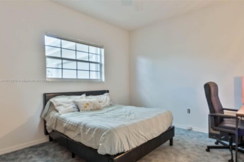 Casa en venta en Homestead, Florida, 3 dormitorios, 233.37 m2 № 1924985 - foto 10