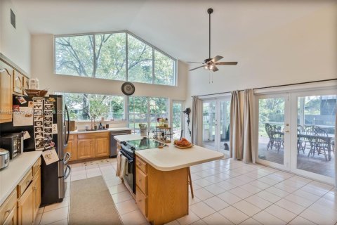 Casa en venta en Homestead, Florida, 3 dormitorios, 233.37 m2 № 1924985 - foto 6