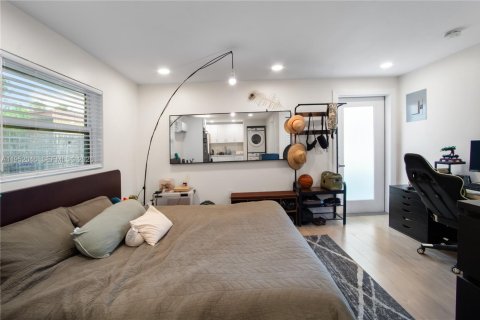 House in Deerfield Beach, Florida 3 bedrooms, 129.51 sq.m. № 2010993 - photo 22