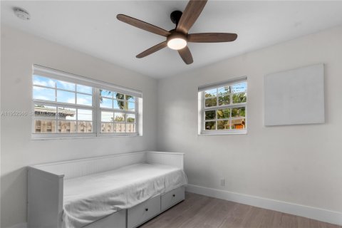 House in Deerfield Beach, Florida 3 bedrooms, 129.51 sq.m. № 2010993 - photo 11