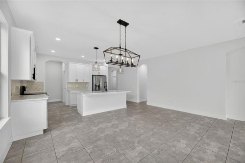 Casa en venta en Fish Hawk, Florida, 4 dormitorios, 222.97 m2 № 1918063 - foto 25
