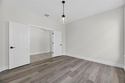 House in Fish Hawk, Florida 4 bedrooms, 222.97 sq.m. № 1918063 - photo 14