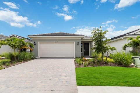 House in Englewood, Florida 3 bedrooms, 152.36 sq.m. № 1905618 - photo 1