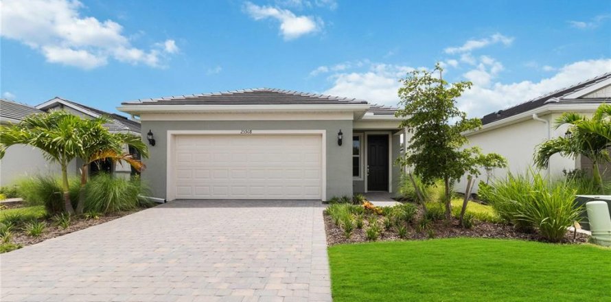 House in Englewood, Florida 3 bedrooms, 152.36 sq.m. № 1905618