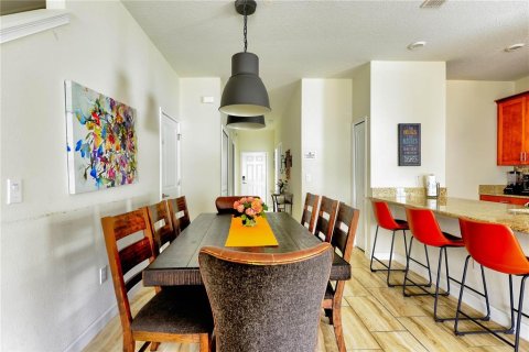 Townhouse in STOREY LAKE in Kissimmee, Florida 5 bedrooms, 197.7 sq.m. № 1615995 - photo 10