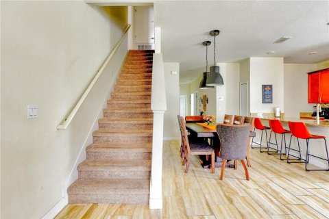 Townhouse in STOREY LAKE in Kissimmee, Florida 5 bedrooms, 197.7 sq.m. № 1615995 - photo 11