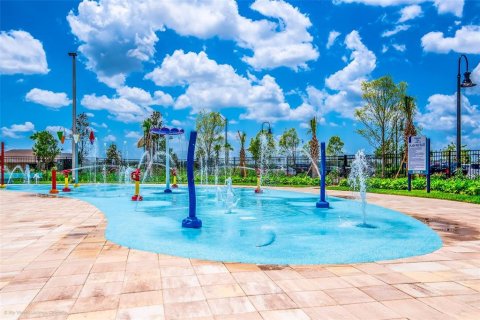 Townhouse in STOREY LAKE in Kissimmee, Florida 5 bedrooms, 197.7 sq.m. № 1615995 - photo 30