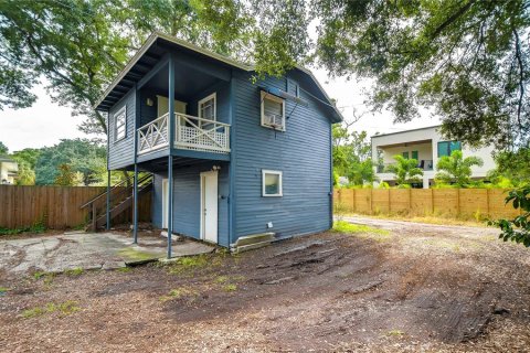 House in Tampa, Florida 4 bedrooms, 154.22 sq.m. № 1725654 - photo 25