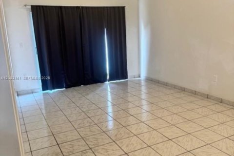 Купить виллу или дом в Майами, Флорида 3 спальни, 131.64м2, № 2066514 - фото 7